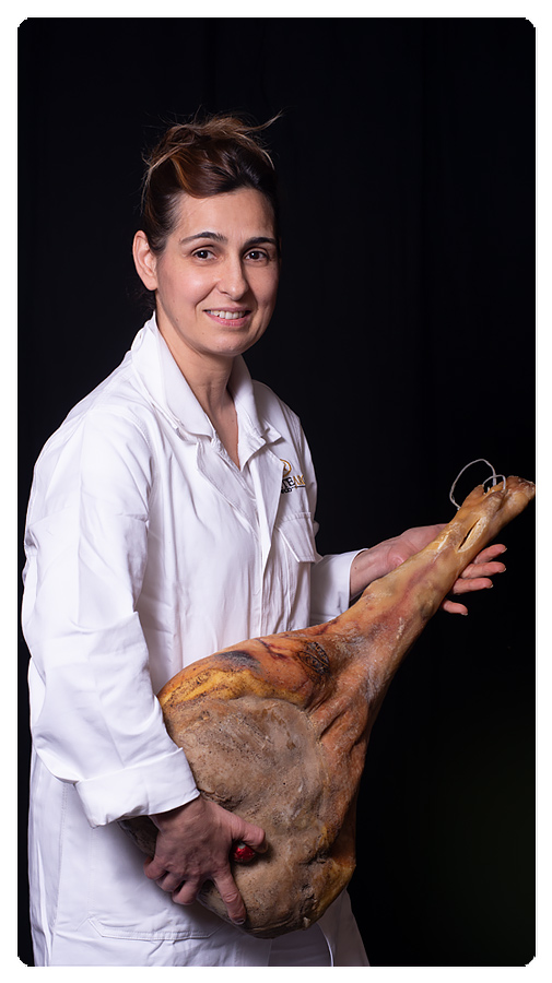 AD-FOTO-STAFF-MONTE-ARCI-SALUMI-SALUMIFICIO-SARDEGNA